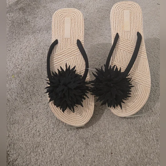 Black Floral Women's Sandals - Picture 3 of 8